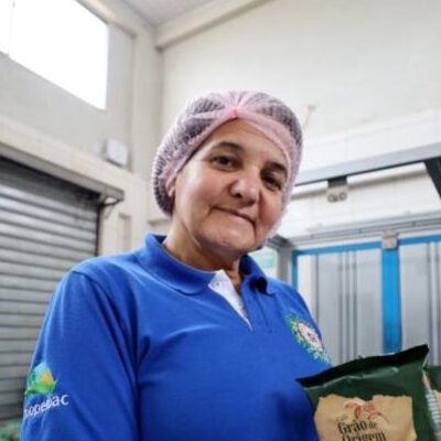 Barra do Choça recebe investimentos do Governo do Estado para fortalecer a produção de café