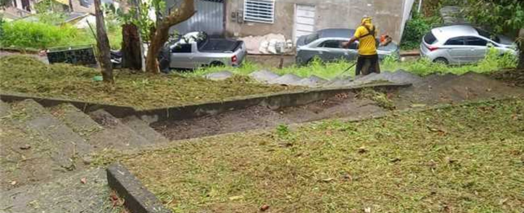Prefeitura de Ilhéus realiza serviços de roçagem e capinagem no Alto da Tapera