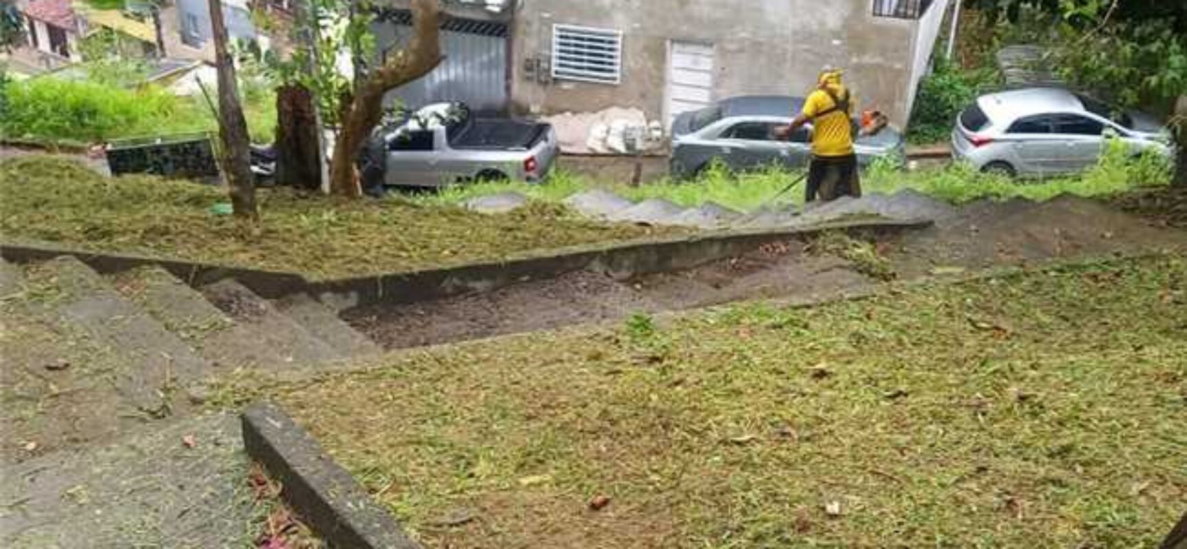 Prefeitura de Ilhéus realiza serviços de roçagem e capinagem no Alto da Tapera
