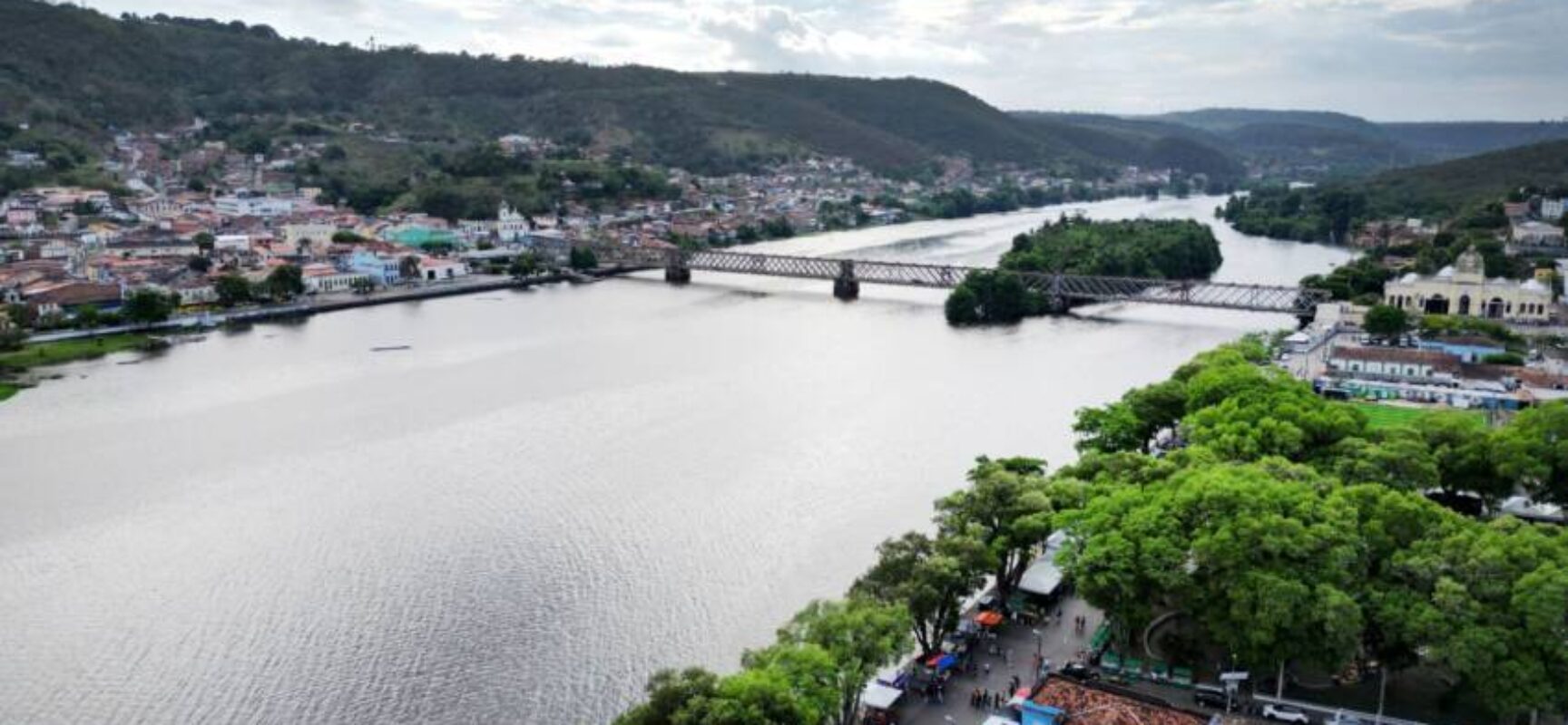 FLICA 2025 divulga os 20 autores independentes que irão lançar suas obras durante o evento