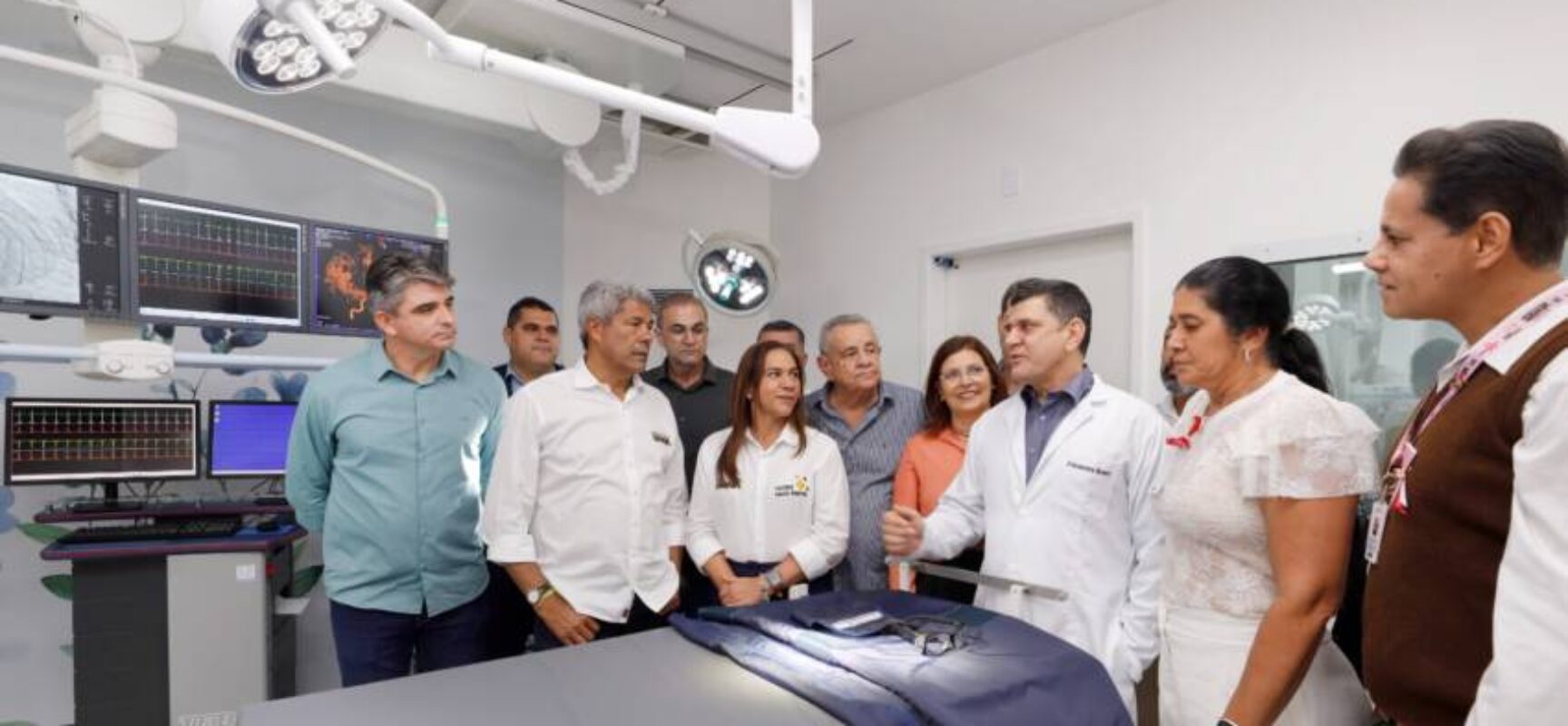 Hemodinâmica e novos leitos ampliam atenção hospitalar em Jequié; Estado investe R$ 32,2 milhões na saúde Hemodinâmica e novos leitos ampliam atenção hospitalar em Jequié; Estado investe R$ 32,2 milhões na saúde