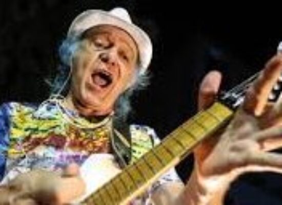 Uesc promove show de música baiana ao ar livre em Ilhéus