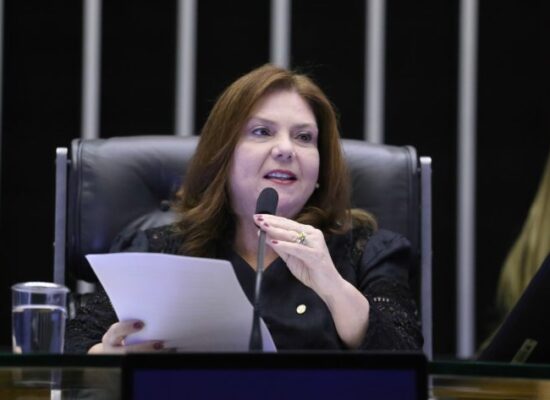 Comissão aprova projeto que classifica dificuldade de comunicação como deficiência