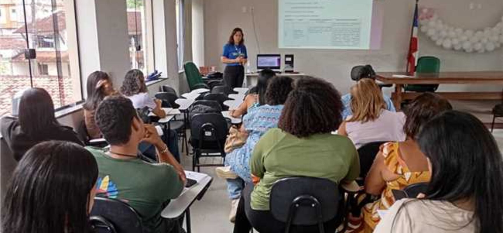 Ilhéus realiza capacitação sobre nova vacina para gestantes contra o VSR