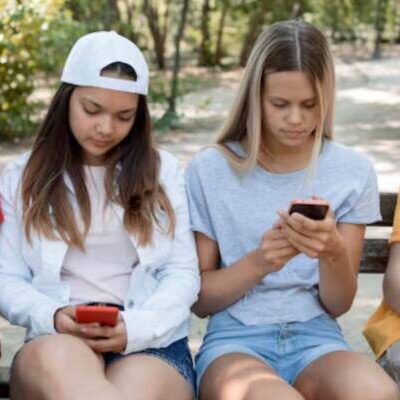 Austrália vai proibir menores de 16 anos de terem contas em redes sociais a partir de dezembro