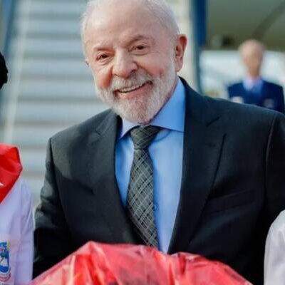 Lula chega a Moçambique para reunião com autoridades e recebe título honoris causa