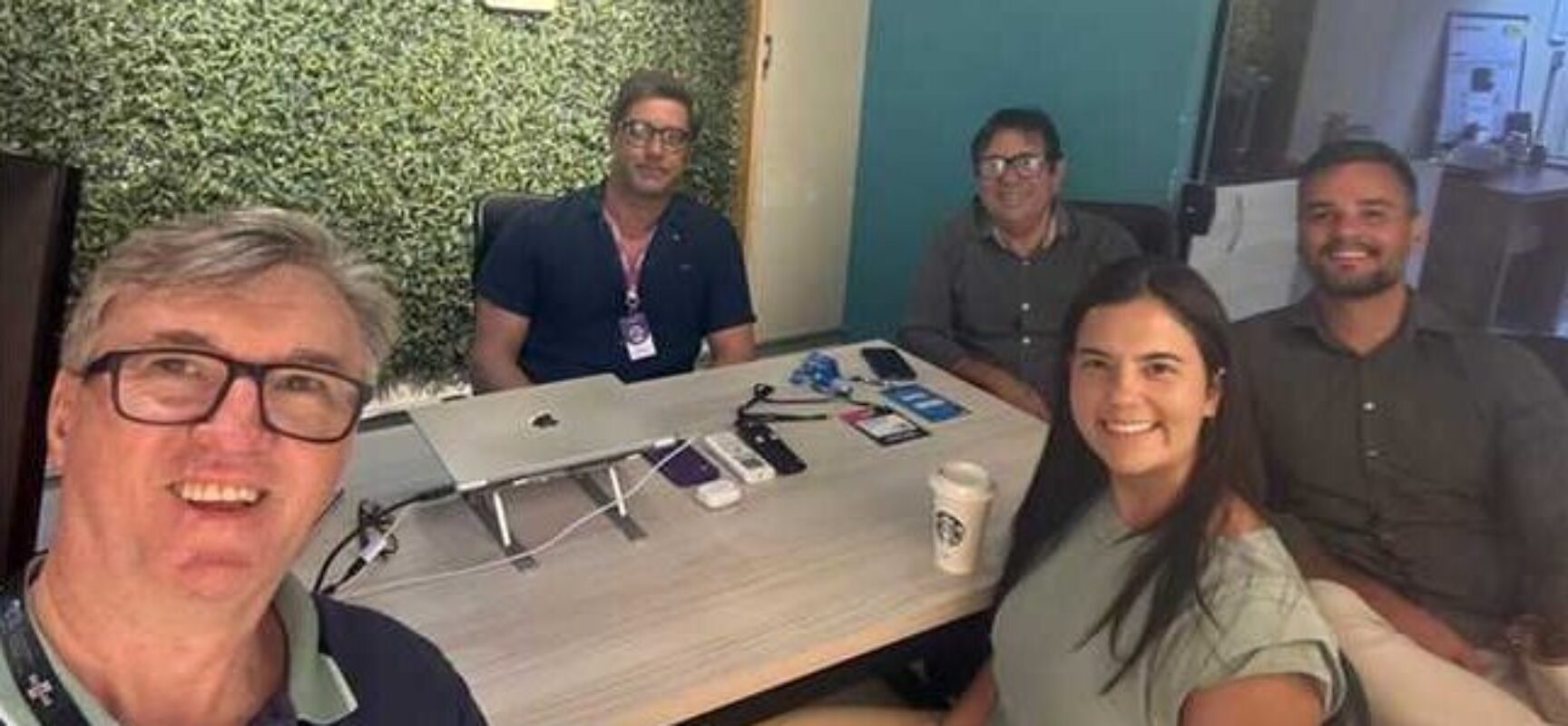 Prefeitura de Ilhéus e ACII realizam encontro com a startup Bebook para fortalecer inovação