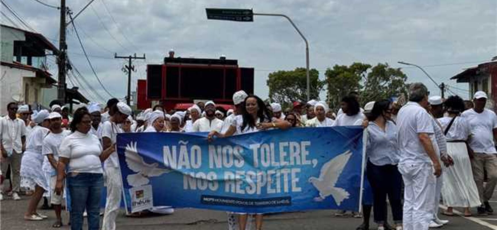 Prefeitura de Ilhéus participa da 9ª Caminhada pela Paz e Contra o Racismo Religioso