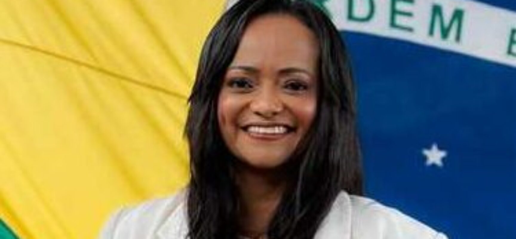 Vice-prefeita Wanessa Gedeon é homenageada com Medalha e Certificado de Amiga da Marinha