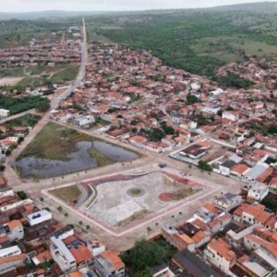 Governo do Estado reforça assistência após fortes chuvas e entrega equipamentos de saúde e defesa civil em Araci