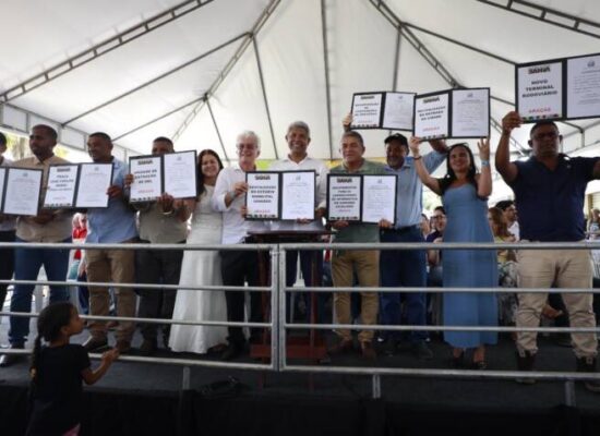 Em Araçás, Jerônimo Rodrigues anuncia pacote de obras para a revitalização de áreas importantes do município