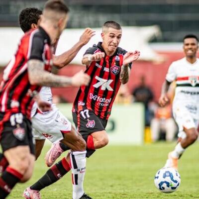 Vitória vence o São Paulo e se livra do rebaixamento