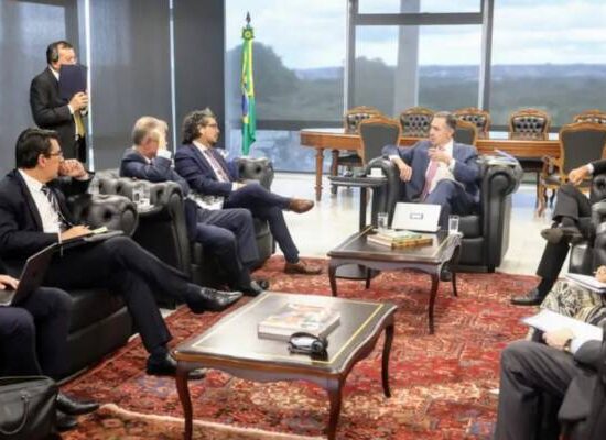 Relatório da OEA afirma que Brasil tem democracia sólida e afasta tese de censura