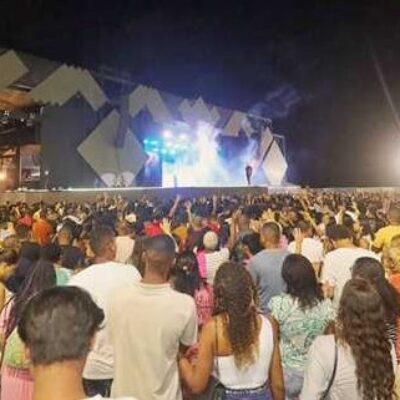 Segunda noite da Virada Ilhéus 2026 promete grandes shows na Avenida Soares Lopes