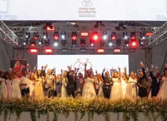 Prefeitura de Ilhéus oficializa união de 35 casais em Casamento Comunitário