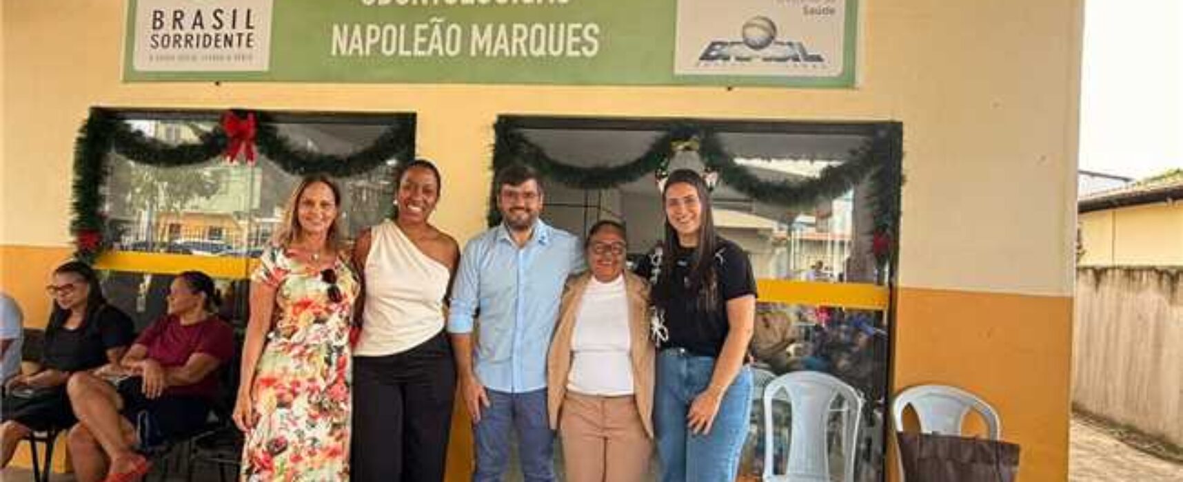 Entrega de próteses dentárias devolve sorrisos e dignidade à população de Ilhéus