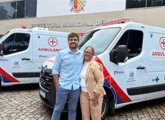Prefeitura de Ilhéus reforça frota da Saúde com entrega de ambulâncias e veículos administrativos