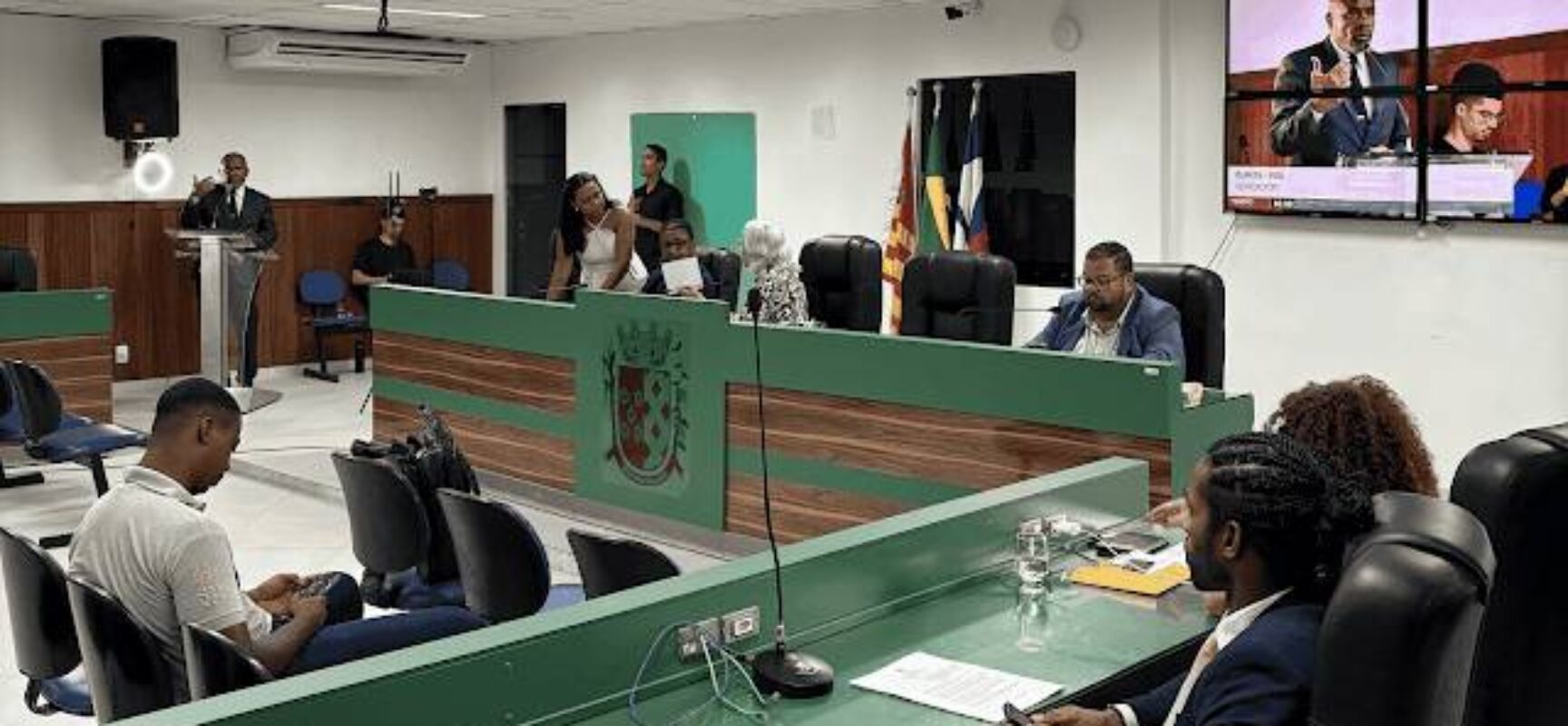 Projeto aprovado na Câmara de Ilhéus dá prioridade a adolescentes em abrigos nas seleções de estágio