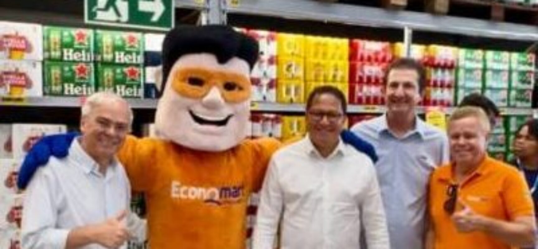 Prefeito Augusto Castro prestigia a inauguração do atacadista Economart em Itabuna