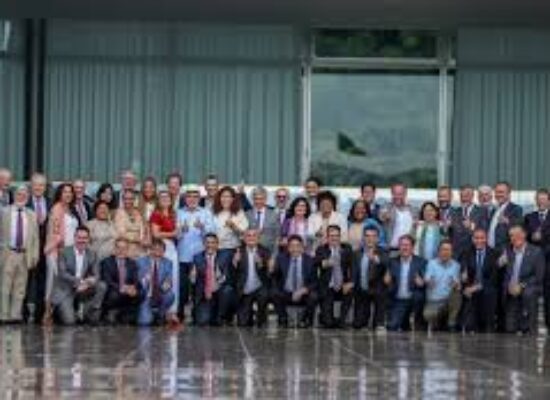 Em última reunião ministerial, Lula diz que 2026 será o ano da verdade