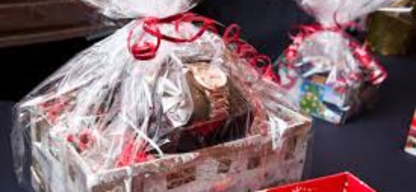 Prefeitura de Ilhéus beneficiará 15 mil famílias com distribuição de kits natalinos