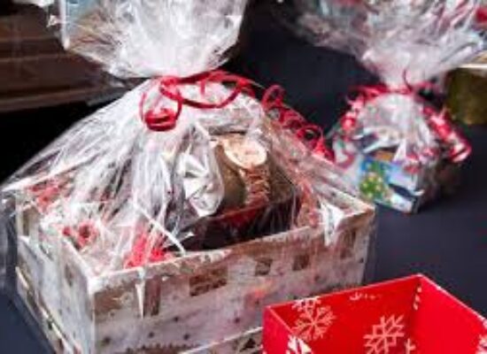 Prefeitura de Ilhéus beneficiará 15 mil famílias com distribuição de kits natalinos