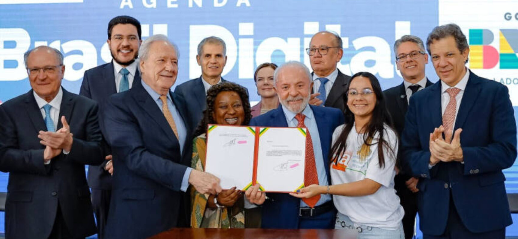 Brasil intensifica ações para proteção de crianças e adolescentes na saúde, educação e direitos humanos