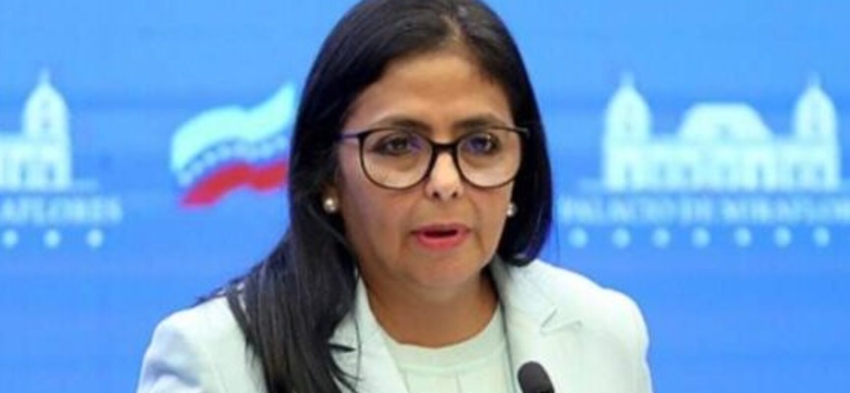 Delcy Rodríguez toma posse na Assembleia Nacional da Venezuela