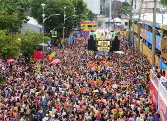 Salvador projeta Carnaval de 2026 com recorde de turistas e impacto bilionário