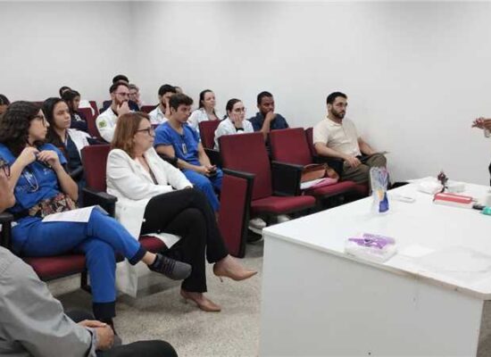 Workshop sobre Diagnóstico da Hanseníase capacita estudantes de Medicina da UESC