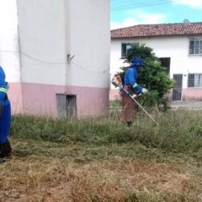 Prefeitura de Itabuna executa a limpeza de áreas públicas comuns nos condomínios Jubiabá e Gabriela