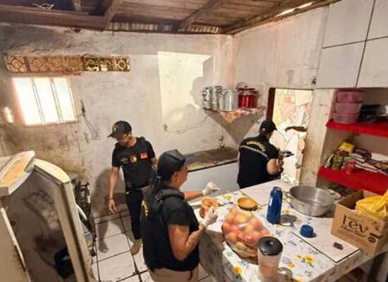 Prefeitura de Ilhéus identifica irregularidades em barraca de praia no Cururupe após denúncia