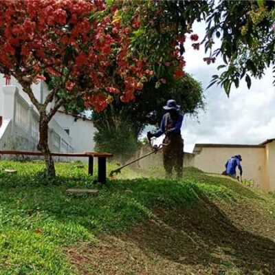 Prefeitura de Ilhéus intensifica ações de limpeza no distrito de Banco do Pedro