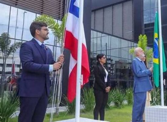 Prefeito Valderico Junior participa da inauguração do novo Fórum de Ilhéus