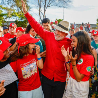 Em Salvador, Lula critica proposta de Trump e diz que EUA querem criar “nova ONU” sob controle único