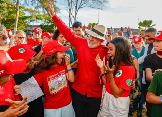 Em Salvador, Lula critica proposta de Trump e diz que EUA querem criar “nova ONU” sob controle único