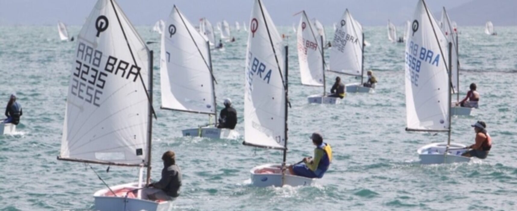 Itaparica sedia principal competição de vela de base do país, que movimenta o turismo náutico