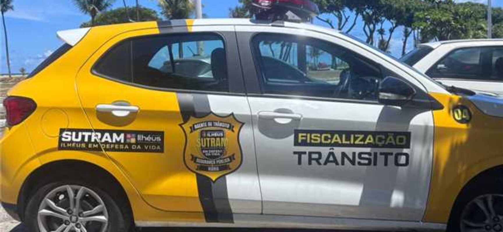 Prefeitura de Ilhéus padroniza viaturas de trânsito com equipamentos de sinalização