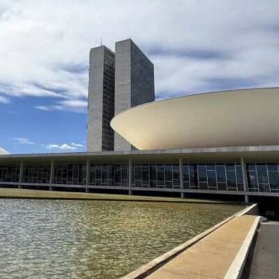 MP Eleitoral propõe multa de até R$ 30 mil por desinformação com IA nas eleições de 2026
