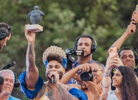 Troféu Axé – Canto do Povo de um Lugar: Tony Salles vence prêmio de Música do Carnaval com “Panamera”
