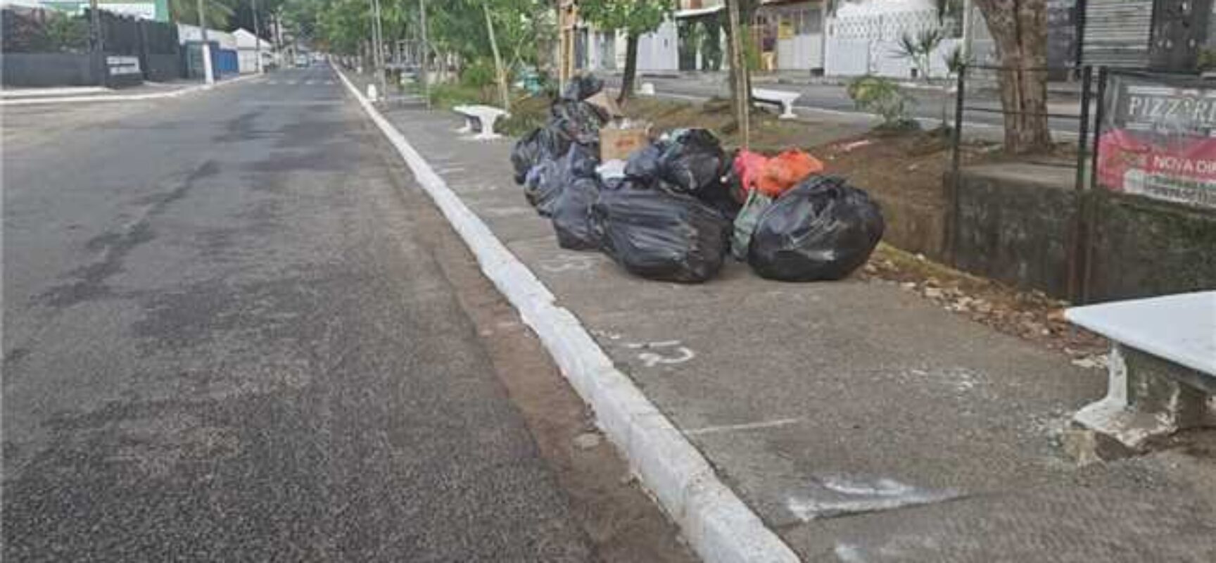 Prefeitura de Ilhéus mantém limpeza nos circuitos do Carnaval 2026