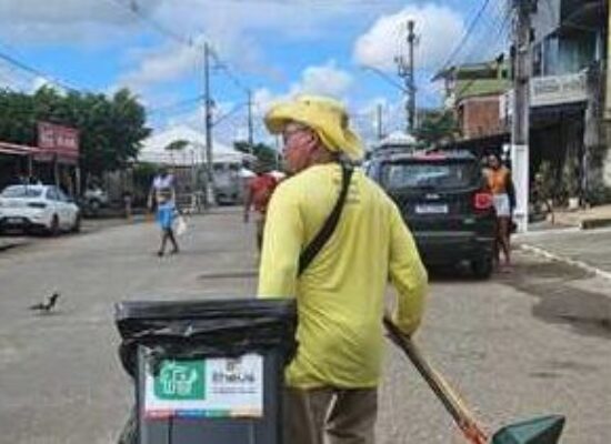 Prefeitura de Ilhéus garante limpeza no primeiro dia do Carnaval Ilhéus 2026