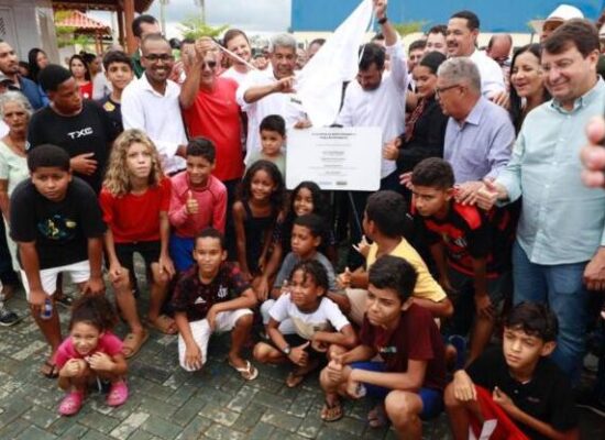 Nova delegacia e praça são entregues em Itarantim; Estado reforça saúde, infraestrutura e produção rural