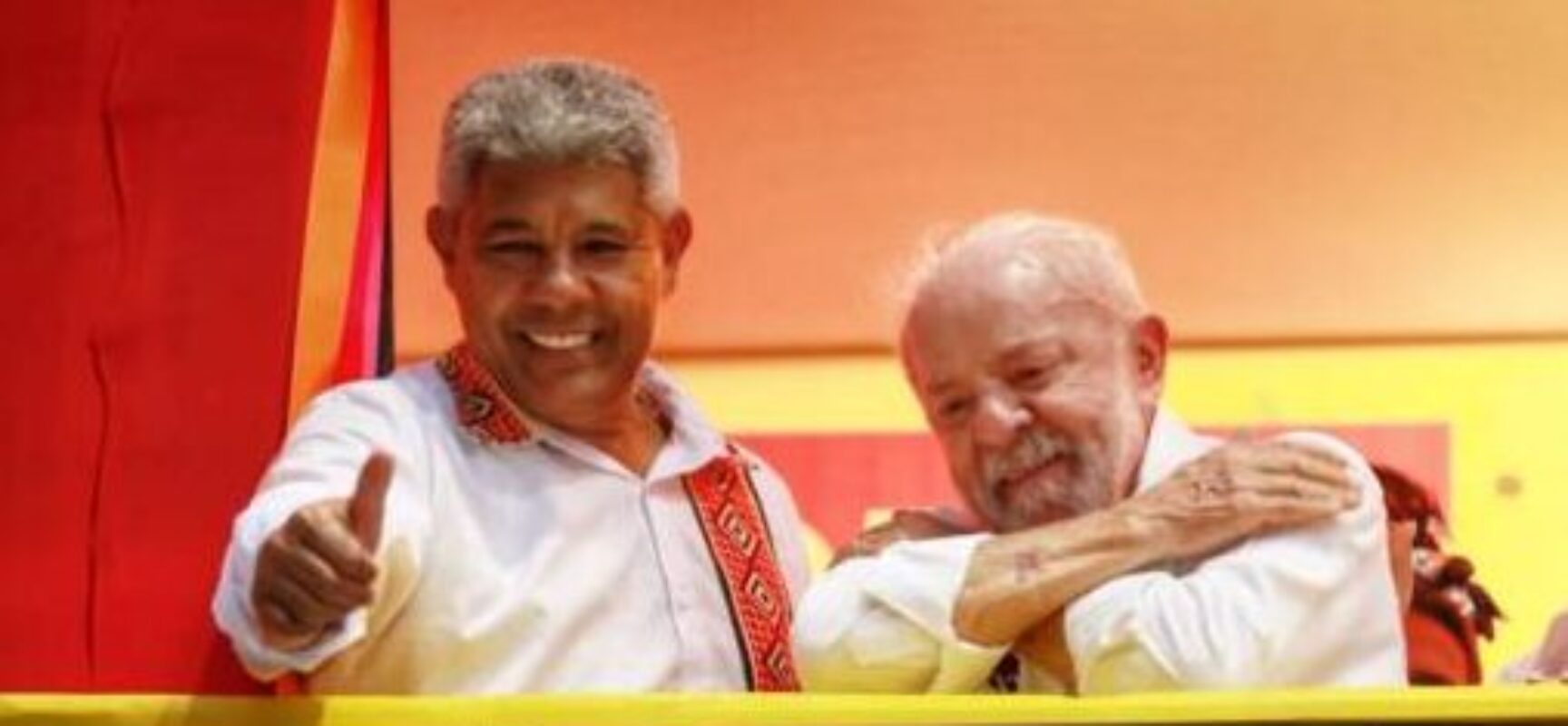 Janja desiste de desfile e Lula vai à pista da Sapucaí em meio a críticas da oposição