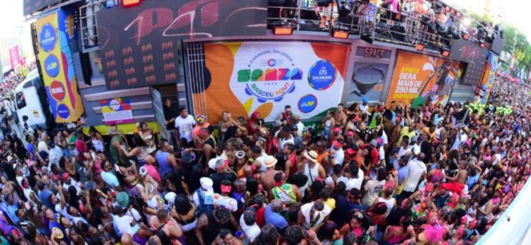 Segunda de Carnaval reúne grandes nomes nos circuitos de Salvador; veja a programação