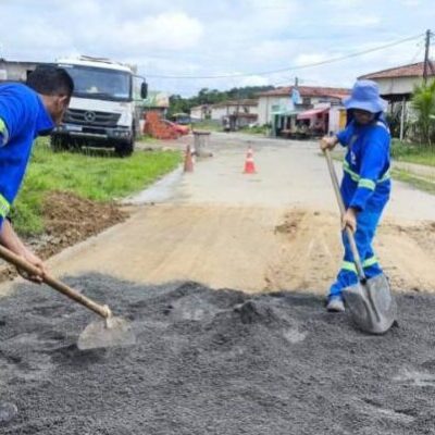 Prefeitura de Itabuna vistoria telhado que cedeu em bloco residencial no condomínio Jubiabá