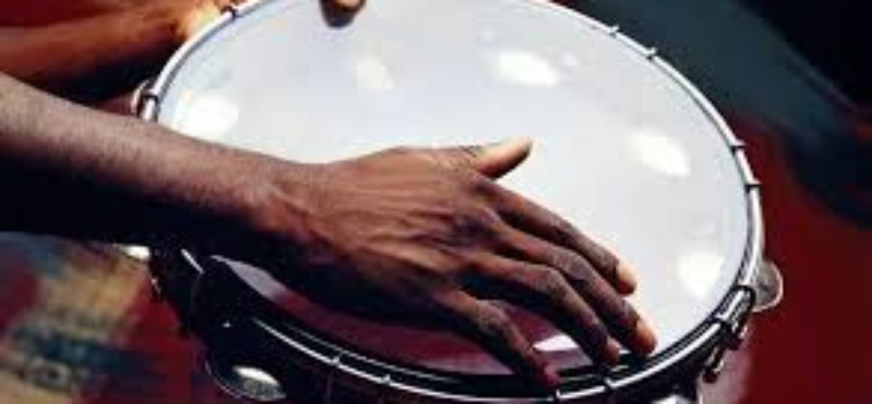 *Prefeito Valderico sanciona lei que cria o Dia Municipal do Samba em Ilhéus*