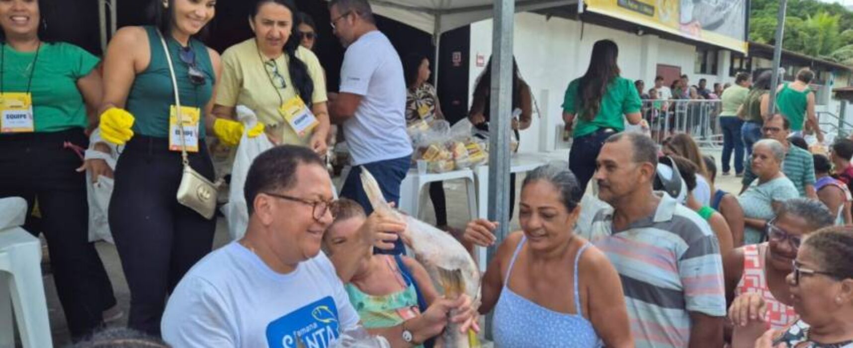 Prefeitura garante ceia da Semana Santa farta para famílias vulneráveis com a entrega 45 mil quilos de peixes