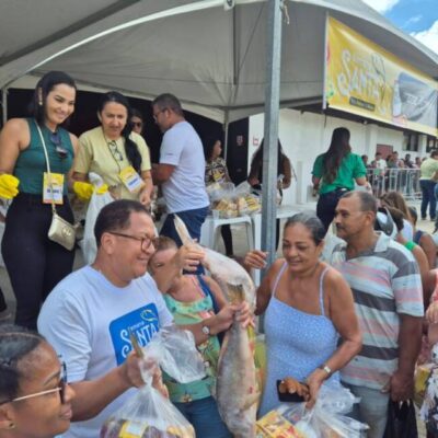 Prefeitura garante ceia da Semana Santa farta para famílias vulneráveis com a entrega 45 mil quilos de peixes