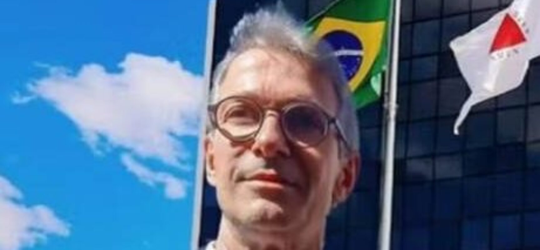 Zema renuncia ao governo de MG para pré-campanha à Presidência e vice assume cargo